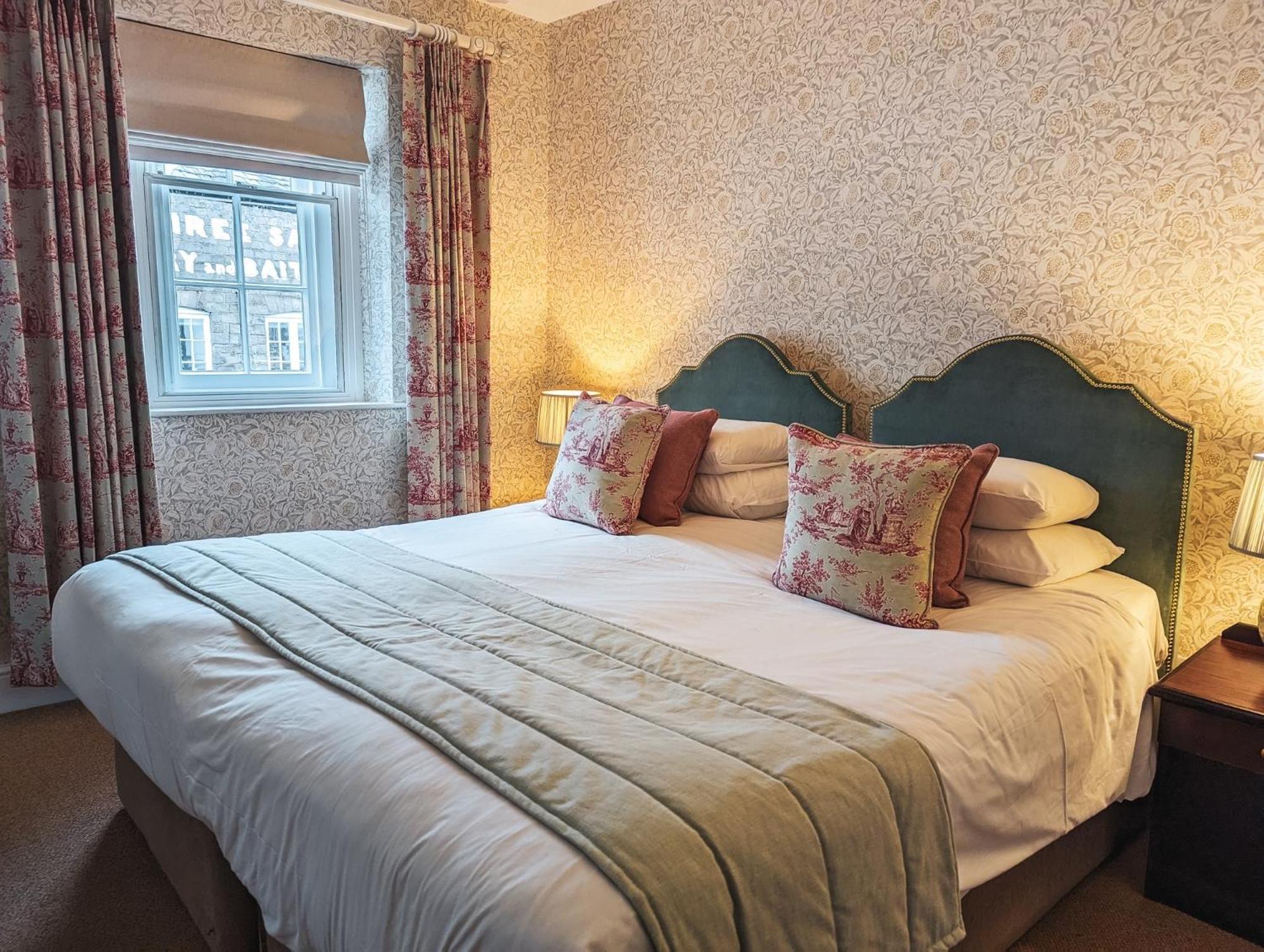 Three Salmons Hotel 우스크 외부 사진