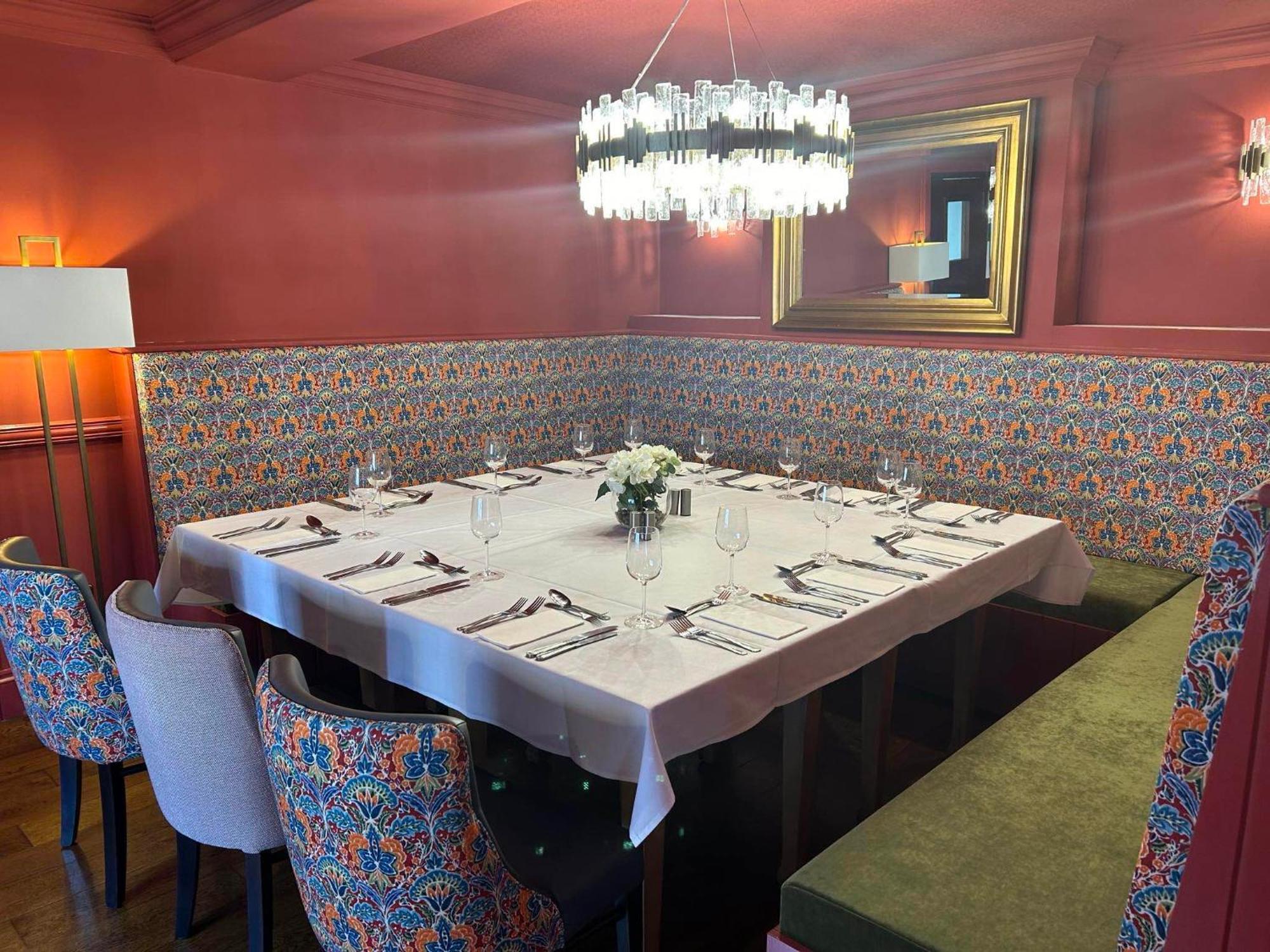 Three Salmons Hotel 우스크 외부 사진