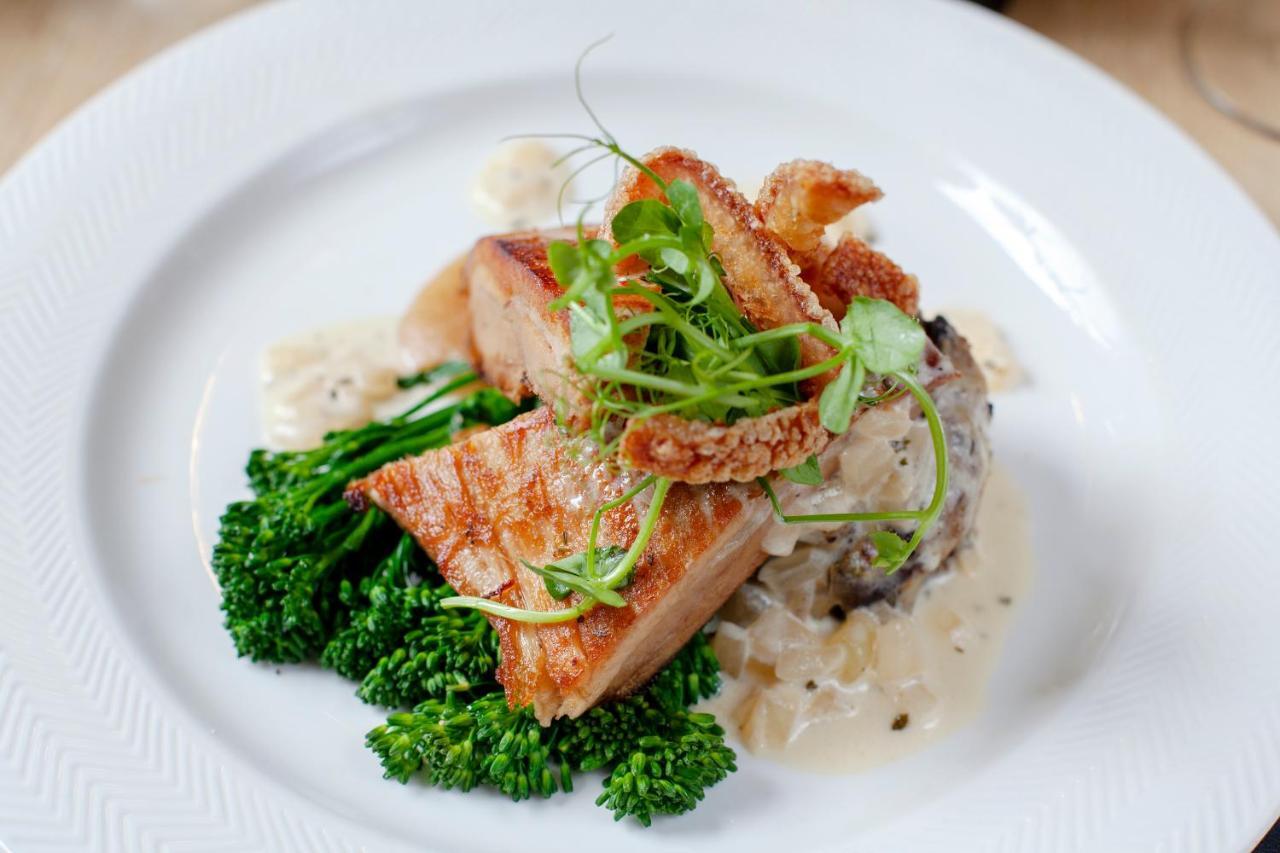 Three Salmons Hotel 우스크 외부 사진